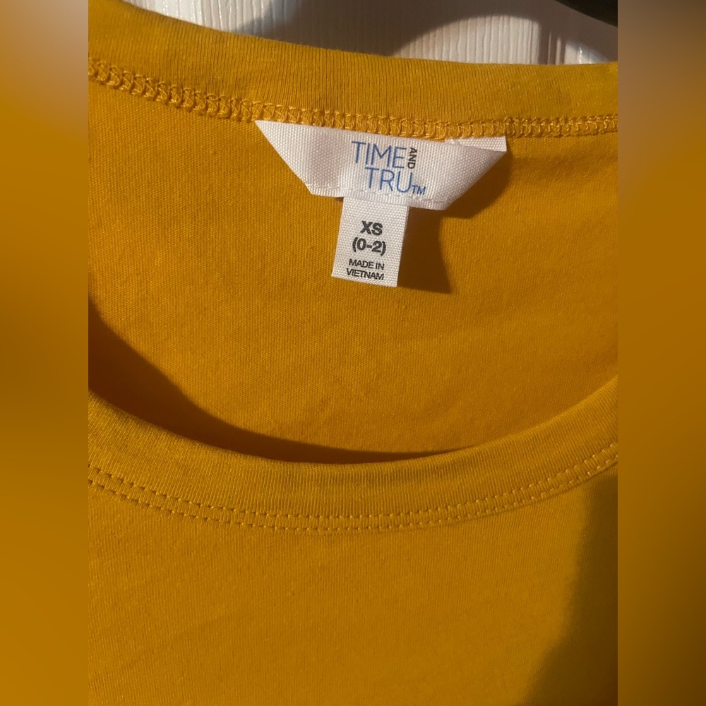 Time and Tru Mustard Yellow Tiered Short Sleeve Casual Dress Size XS (0-2) - Picture 5 of 6